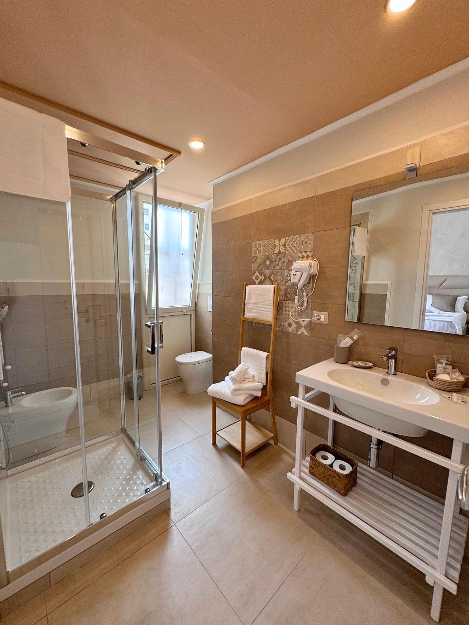 Home To Salerno B&B Extérieur photo